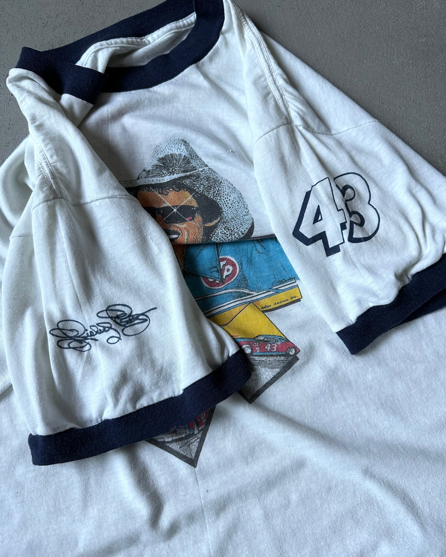 1980s - White/Navy The King Ringer - M/L