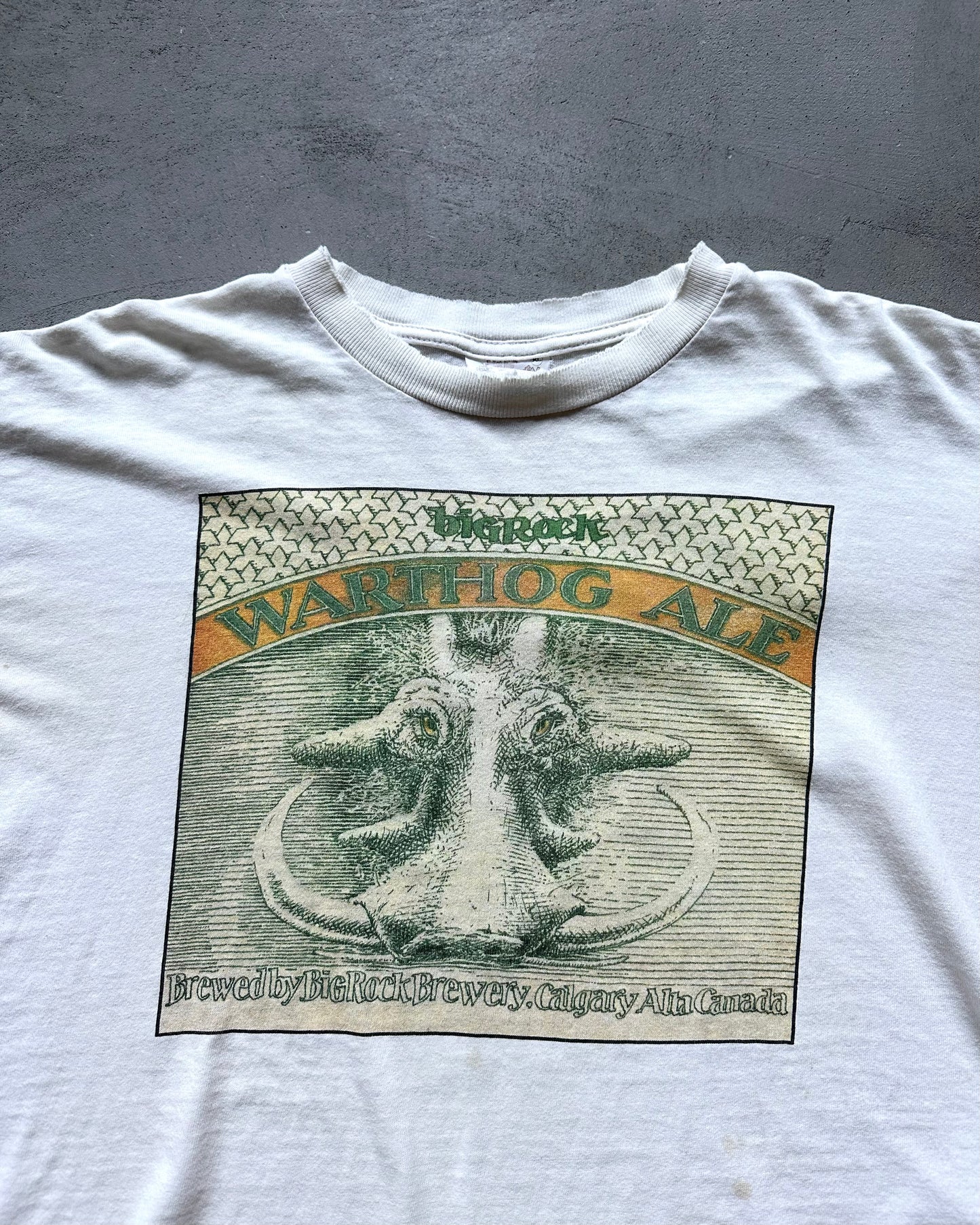 1990s - Trashed Warthog Ale T-Shirt - XL