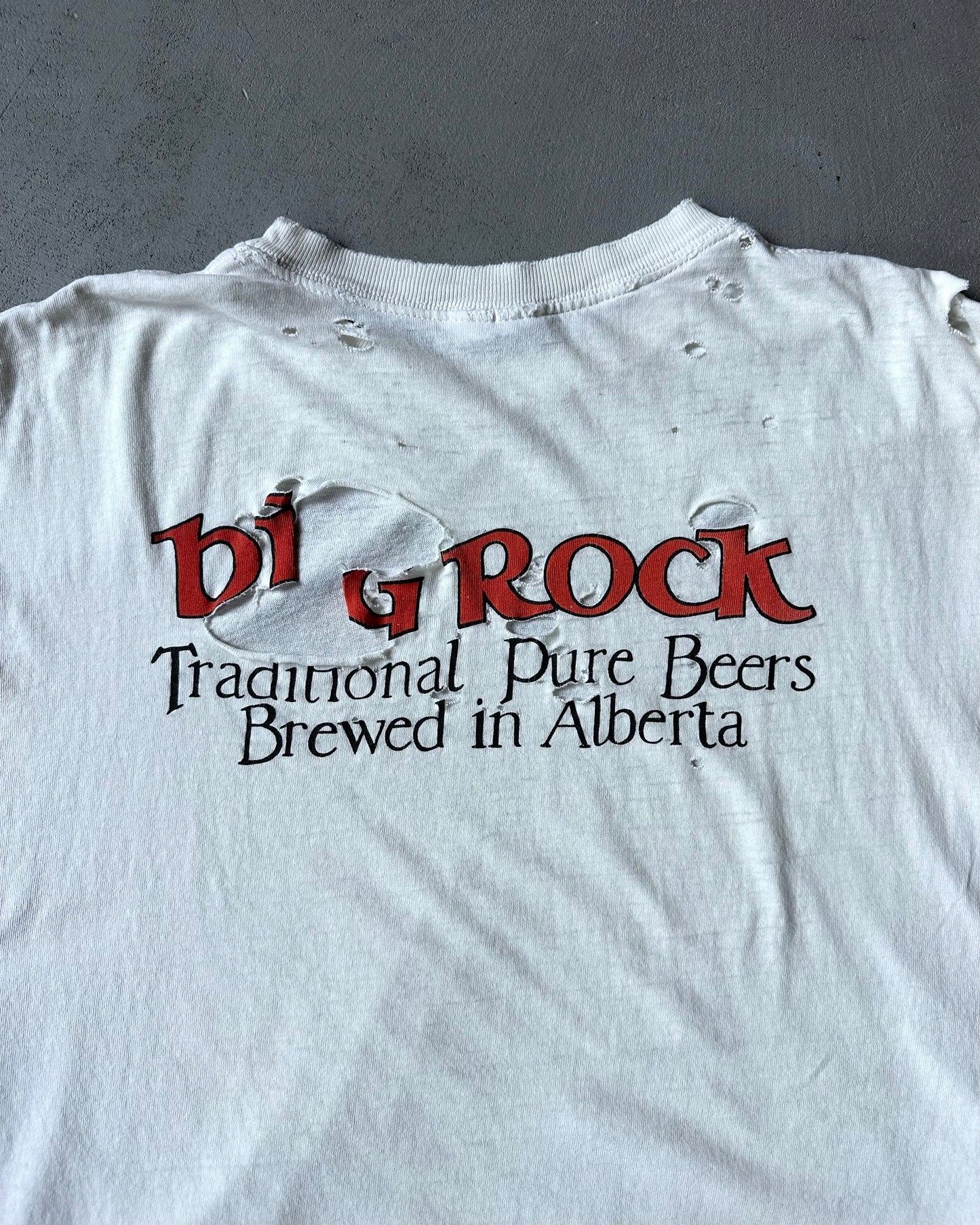 1990s - Trashed Warthog Ale T-Shirt - XL