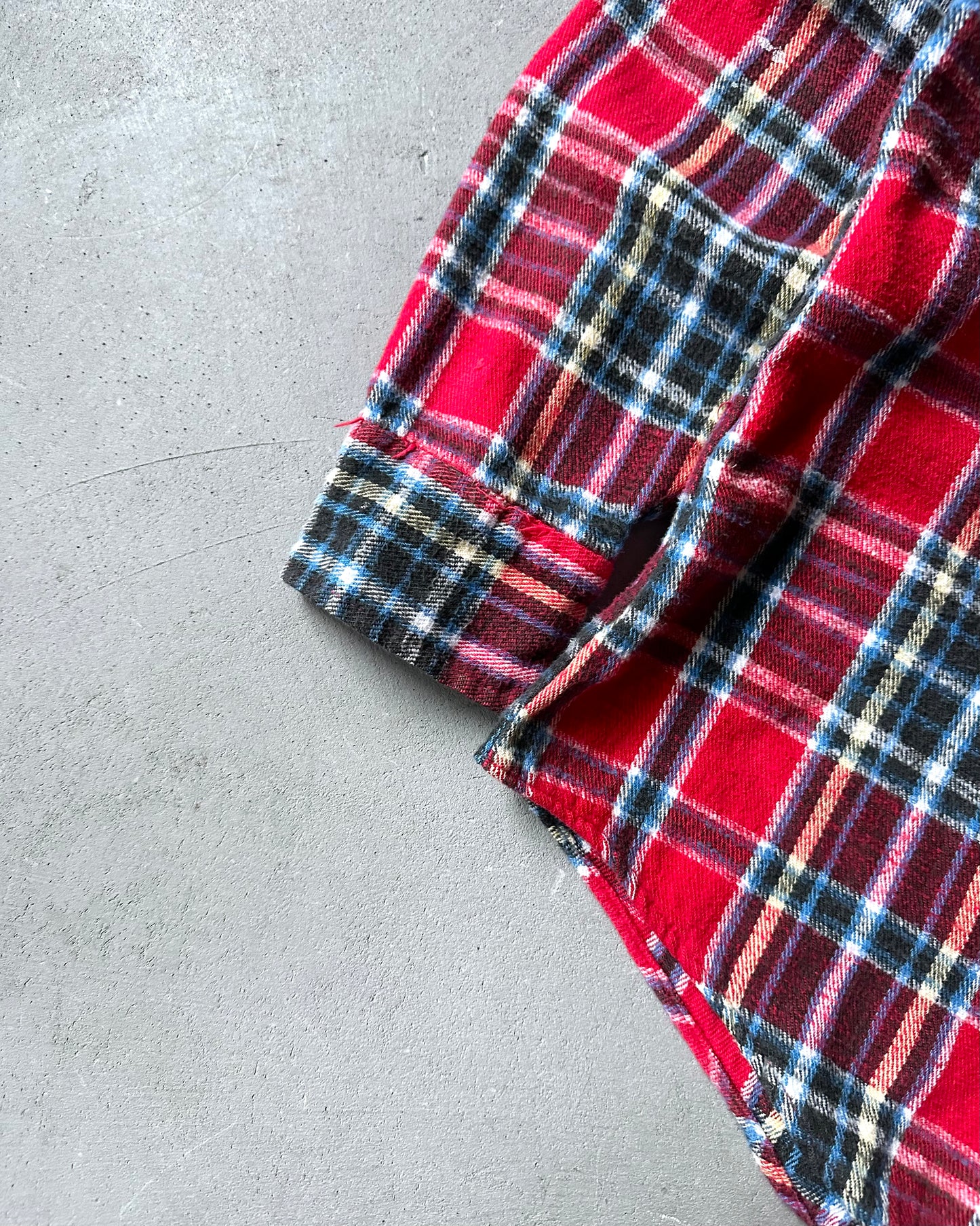 1980s - Red/Blue Plaid Flannel - M/L