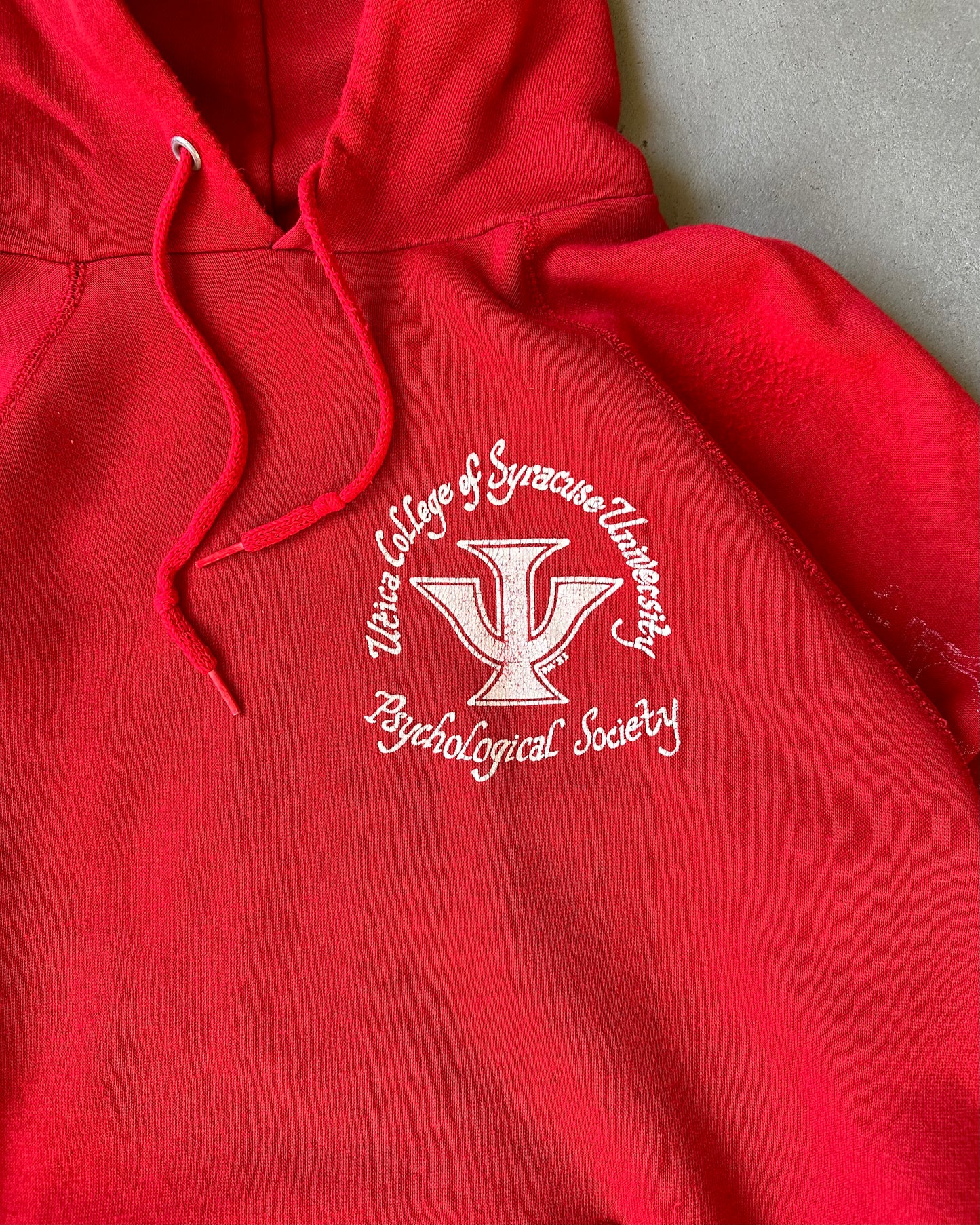 1970s - Distressed Red Utica College Hoodie - M