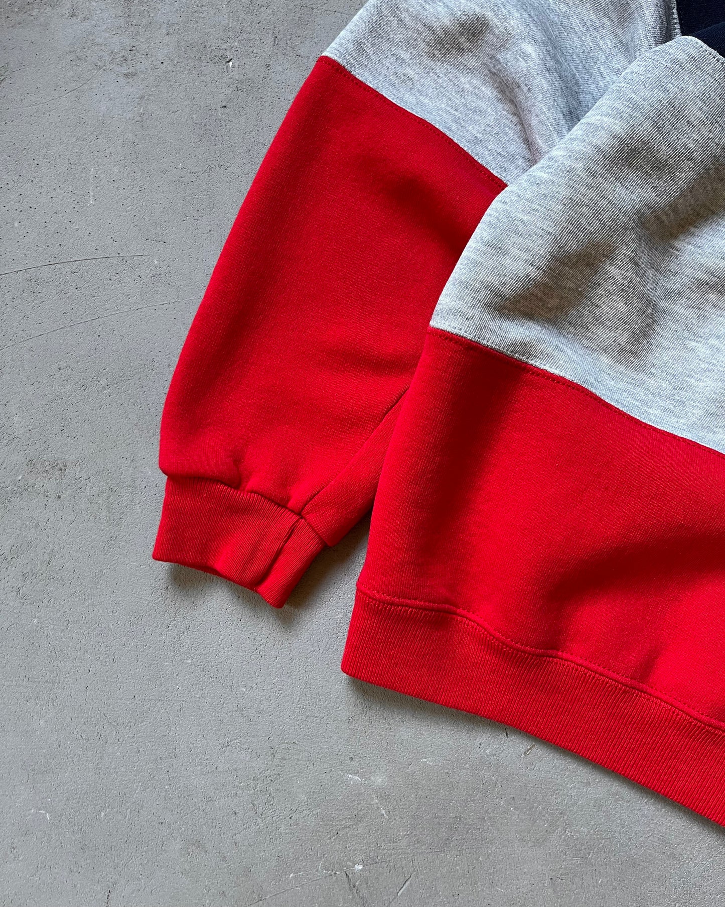 1980s - Navy/Red Striped Crewneck - S