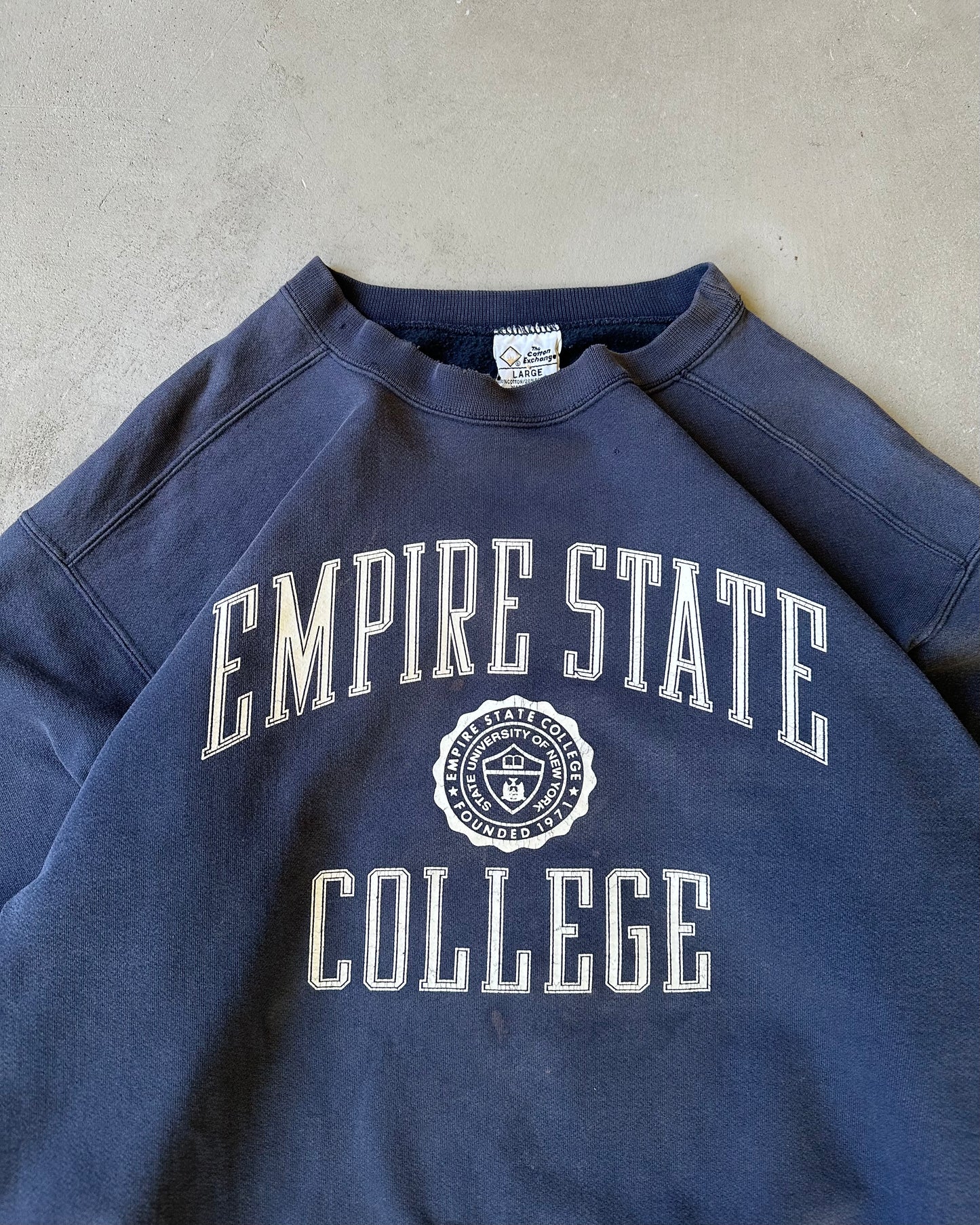 1990s - Distressed Navy Empire State College Crewneck - L