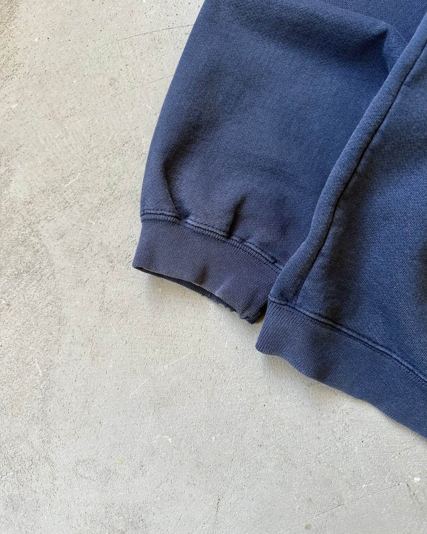 1990s - Distressed Navy Empire State College Crewneck - L