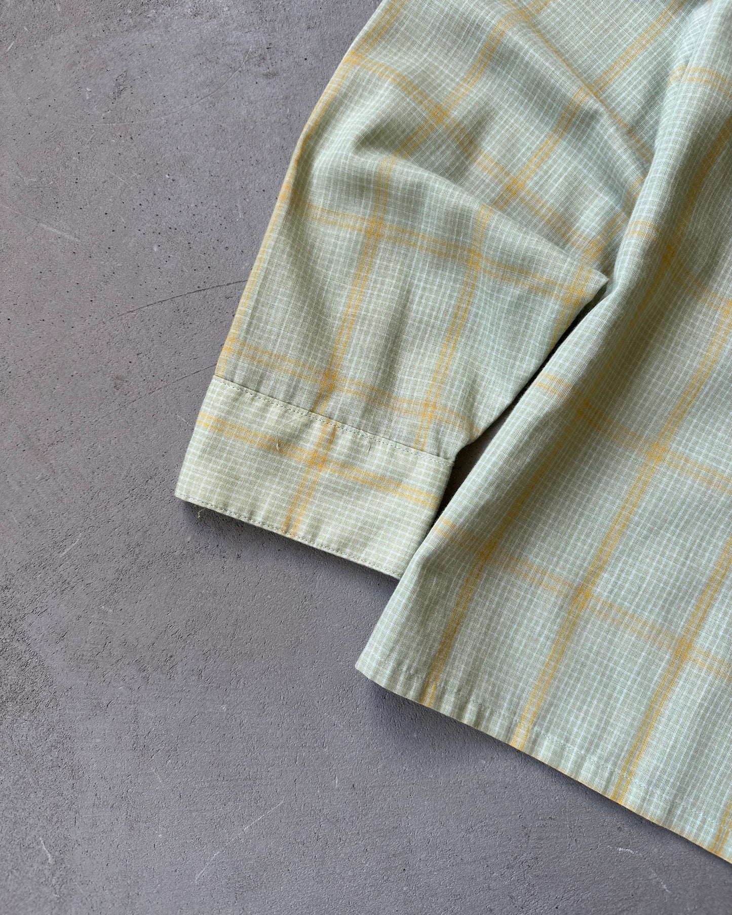 1970s - Light Green/Yellow Van Heusen Shirt - L