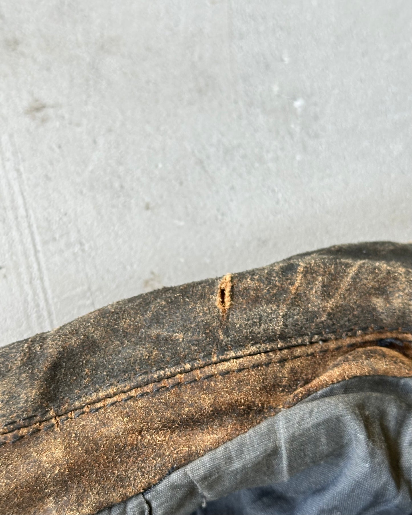 1980 - Distressed Brown Biker Leather Jacket - L/XL