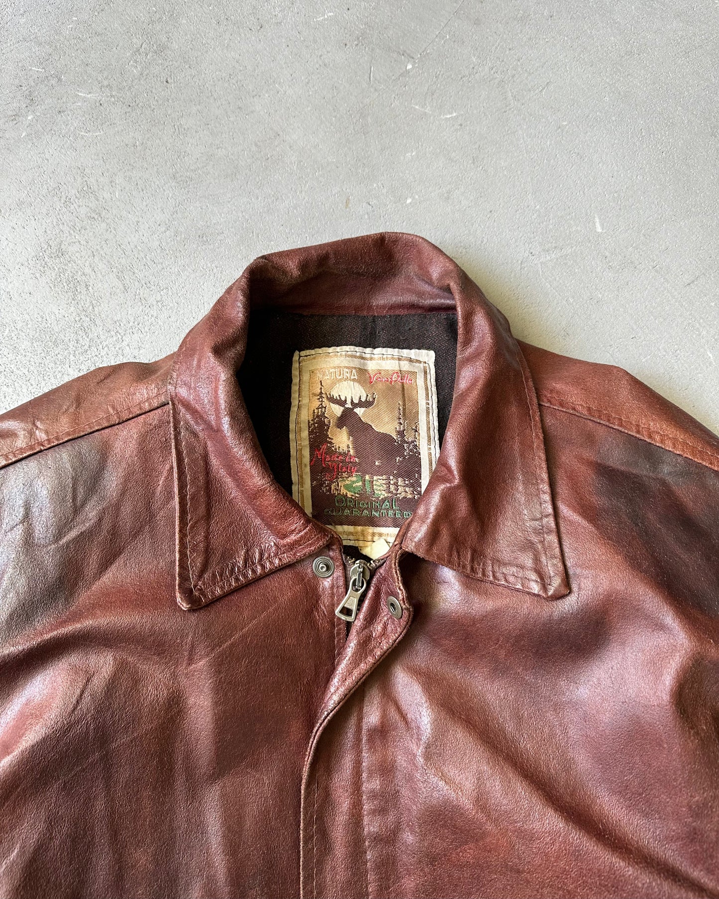 Années 80 - Blouson en cuir bordeaux vieilli - T.M.