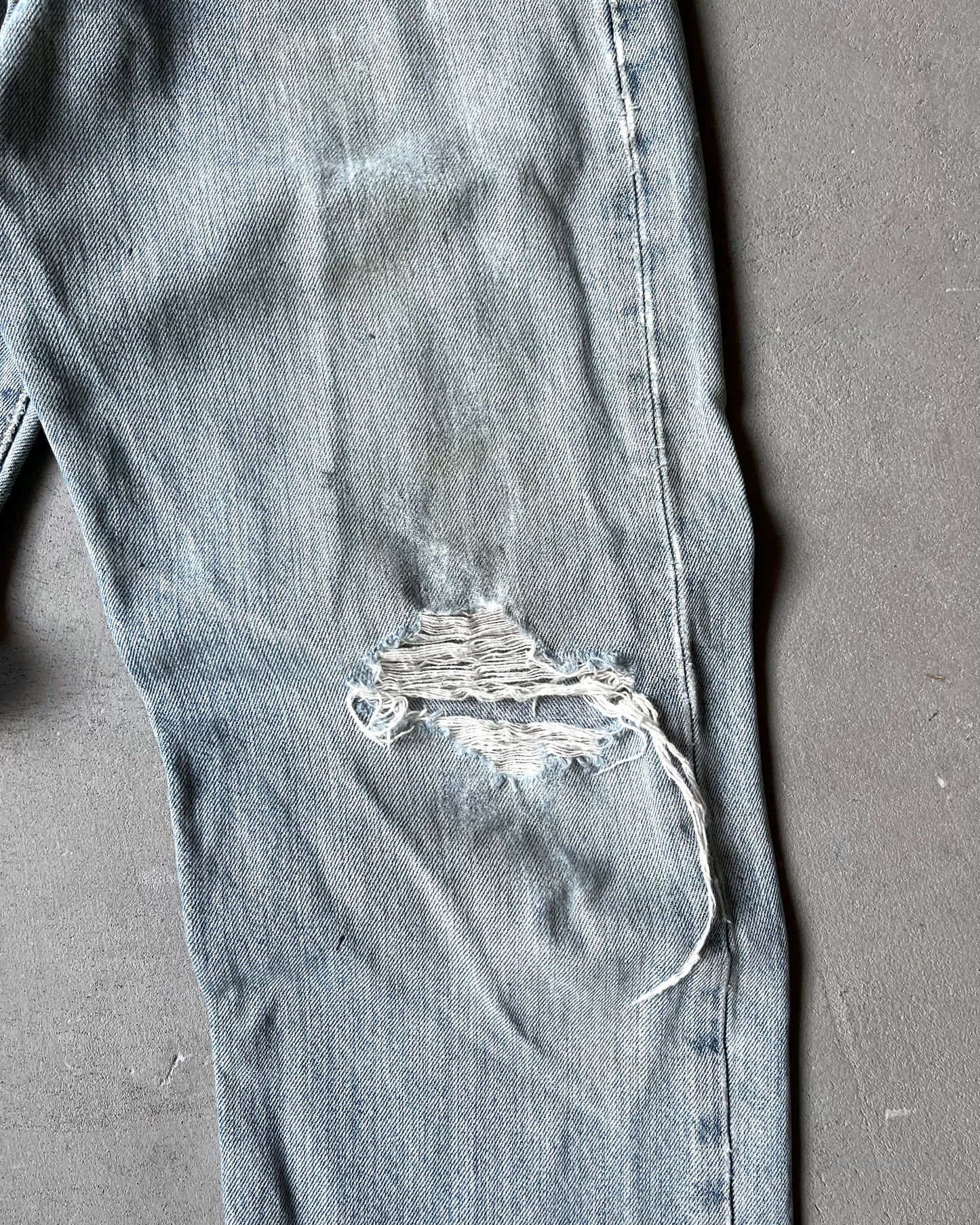 1990s - Distressed 501 Levi's Jeans - 28x31