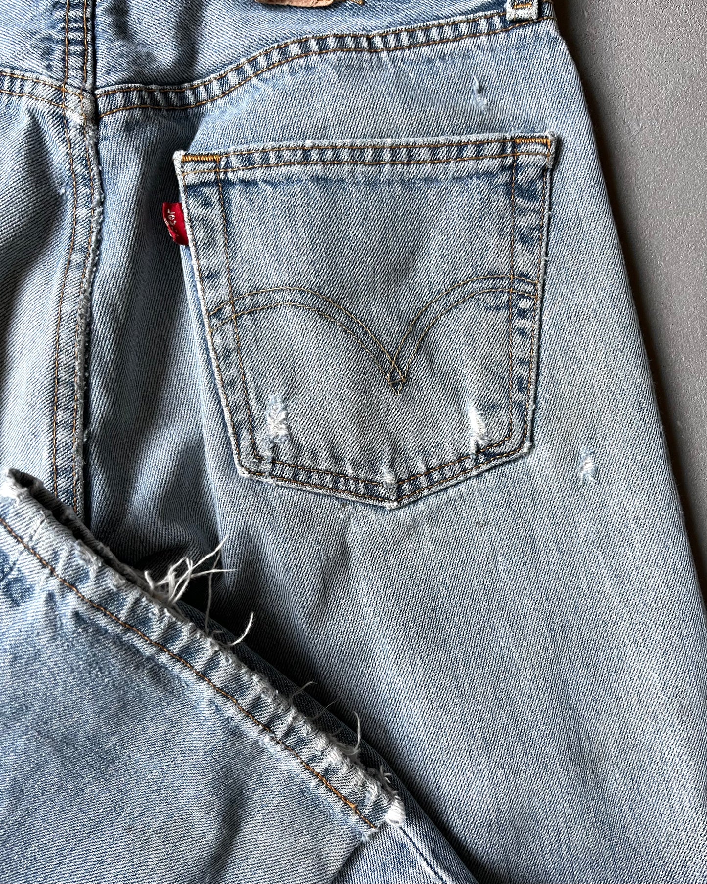 1990s - Distressed 501 Levi's Jeans - 28x31