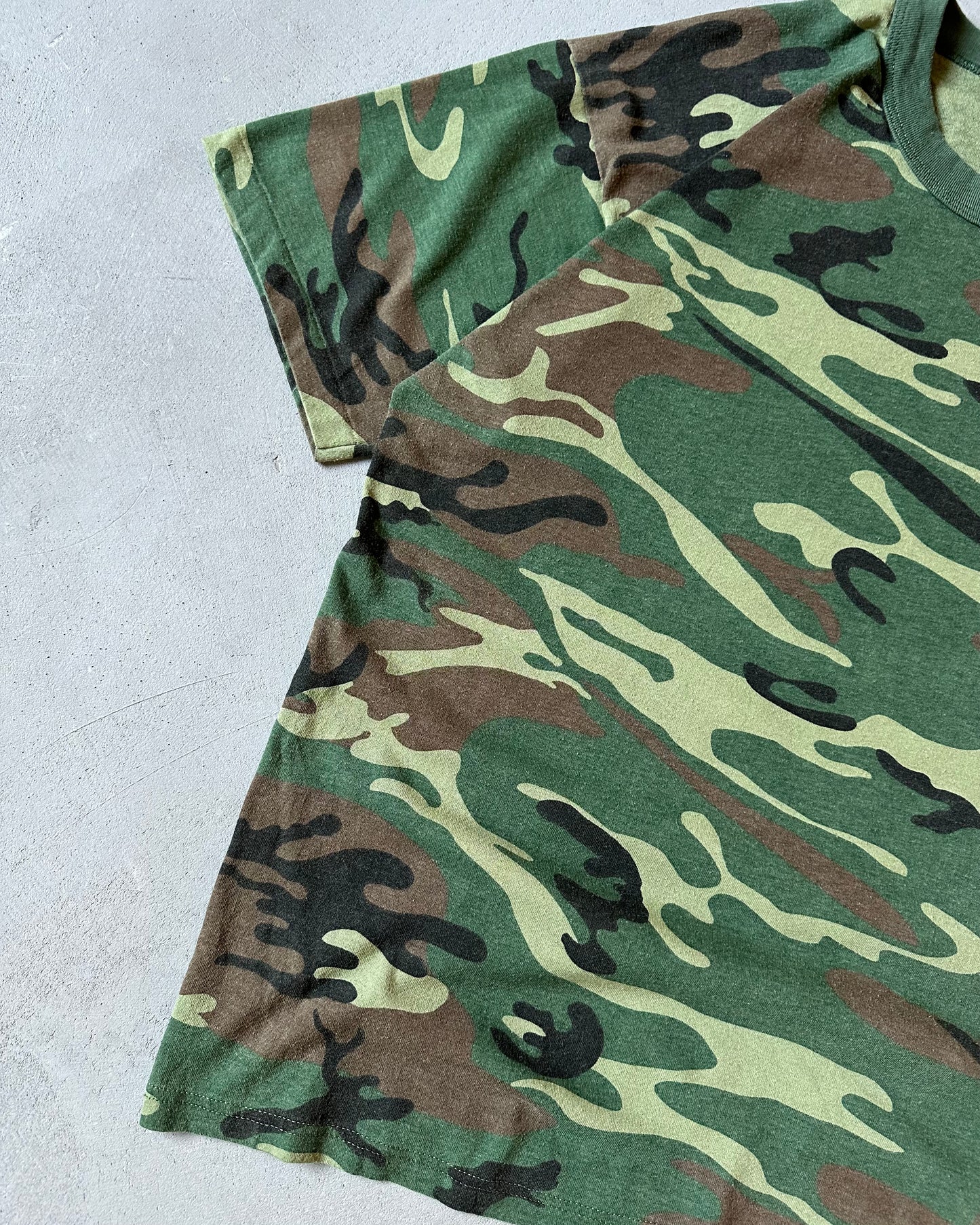 1990s - Camo T-Shirt - L/XL