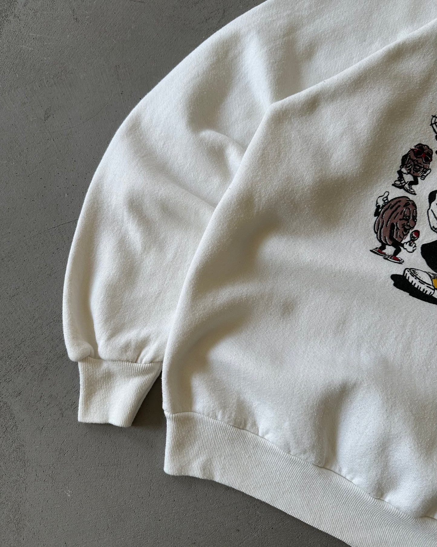 1990s - Distressed White Grapevine Crewneck - L