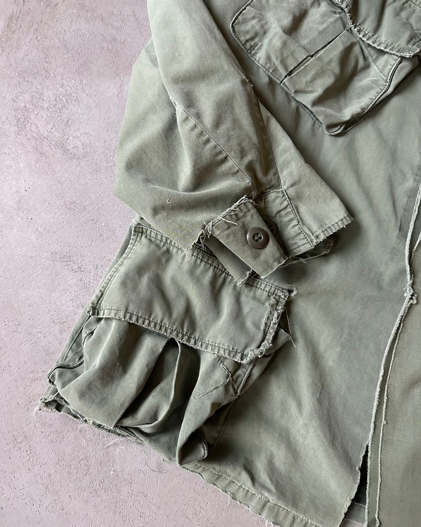 1970s - Distressed Green Military Jungle Overshirt - M/L