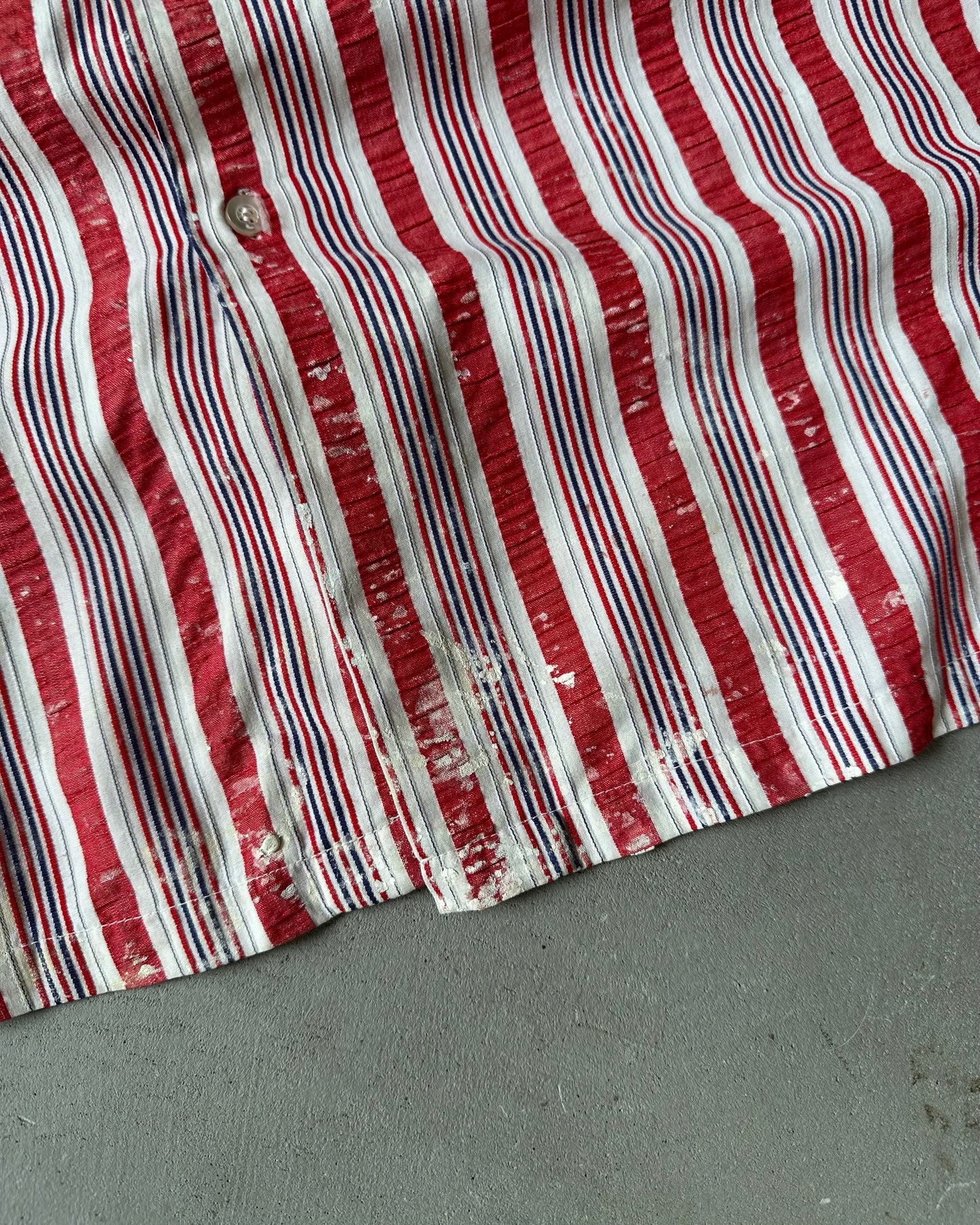1960s - Distressed Red/White Henqerer’s Striped Shirt - M