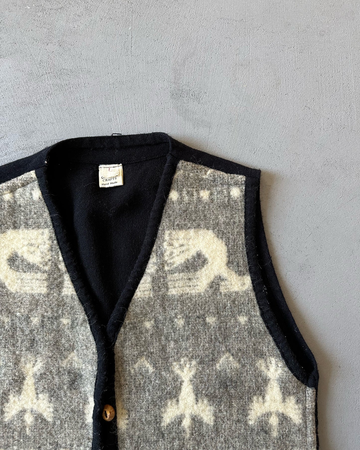 1990s - Cream/Black Nordic Cropped Wool Vest - (W)M
