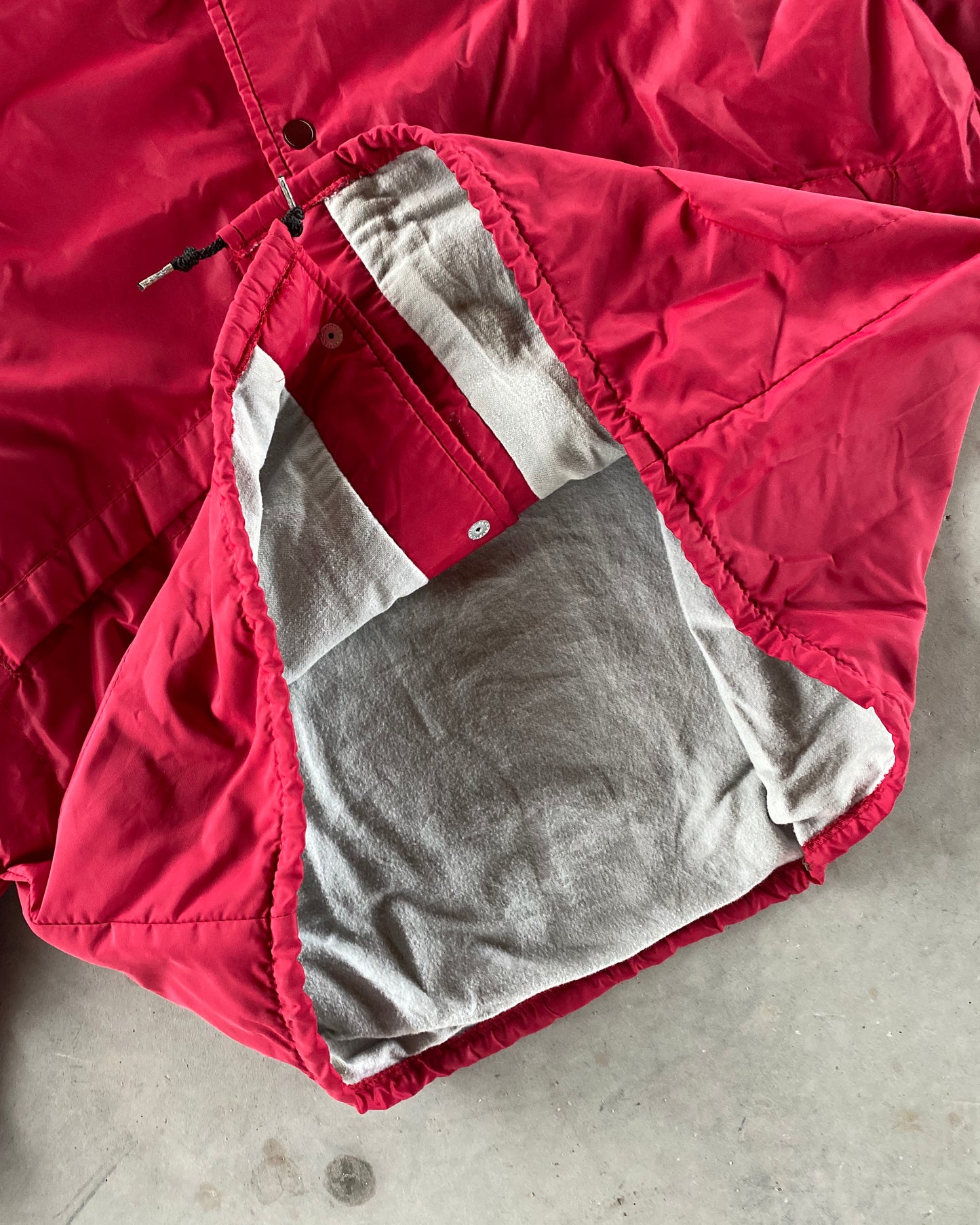 1970s - Red Excel Mold Windbreaker - M